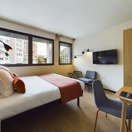 Hife Paris Sud Porte D'italie * ジャンティイ