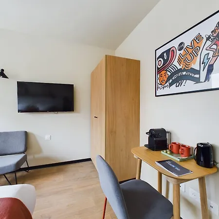 Hife Paris Sud Porte D'italie ジャンティイ